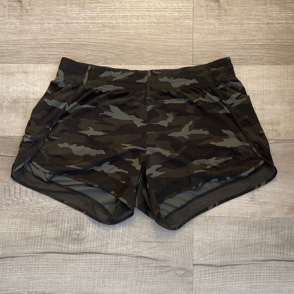Athleta Mesh Racer Short 4”